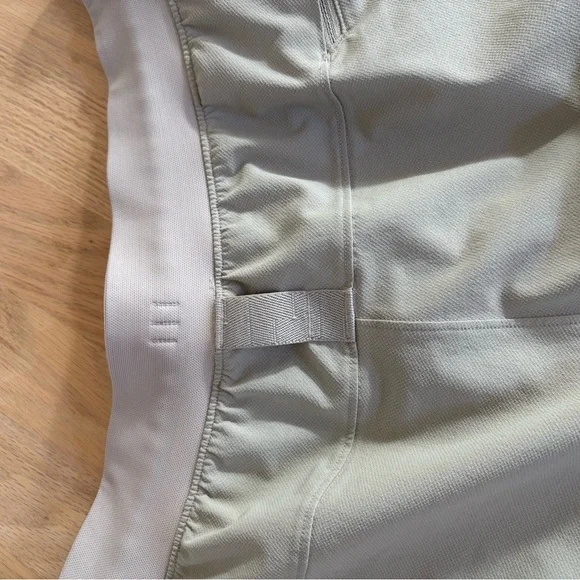 Lululemon LTT Licensed To Train Shorts size M beige like new no liner - Picture 5 of 11